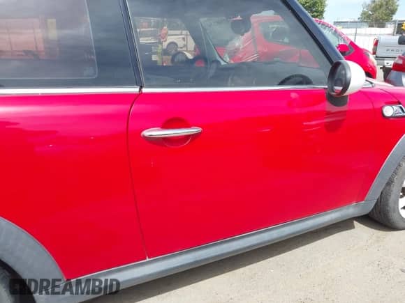 2009 MINI Hardtop S with VIN WMWMF73559TW87548, listed as a IAAI auction lot 42346174 with 132,361 mi miles and . Bid and sale history available at DreamBid. Image 6.