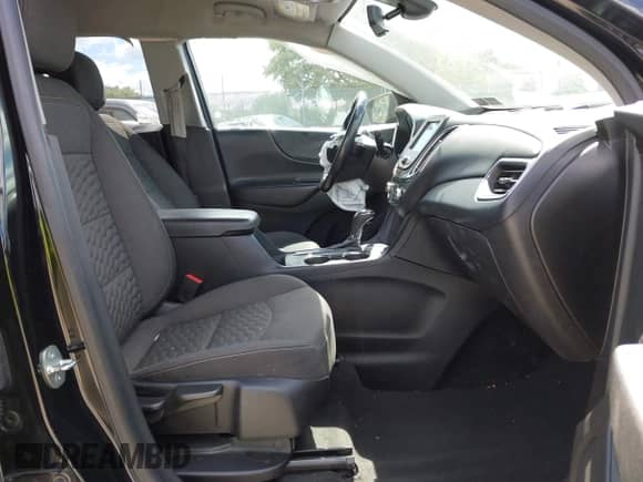 2019 Chevrolet Equinox LT z VIN 2GNAXTEV6K6279686, wystawiony jako IAAI lot #43095694 z przebiegiem 201 421 mil mil oraz . Historia ofert i sprzedaży dostępna na DreamBid. Obrazek 5.