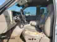 2003 Chevrolet Silverado 2500HD LT z VIN 1GCHK29G83E125196, wystawiony jako Copart lot #55274115 z przebiegiem 307 475 mil mil oraz Szkoda całkowita • Salvage title. Historia ofert i sprzedaży dostępna na DreamBid. Obrazek 7.