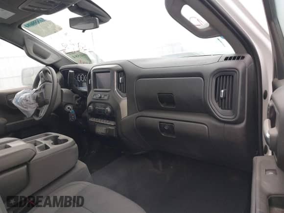 2022 Chevrolet Silverado 1500 Custom Trail Boss with VIN 3GCPYCEK3NG147175, listed as a IAAI auction lot 38760584 with 9,256 mi miles and . Bid and sale history available at DreamBid. Image 5.