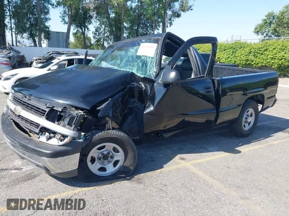 2000 Chevrolet Silverado 1500 LS with VIN 1GCEC14W7YZ147831, listed as a IAAI auction lot 42386307 with Not provided miles and . Bid and sale history available at DreamBid. Image 17.