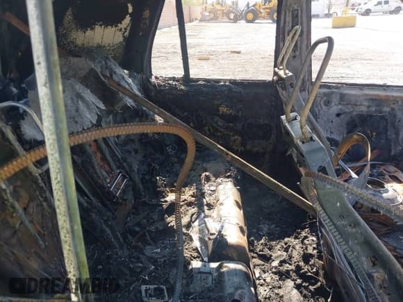 2012 Land Rover Range Rover Sport HSE Lux with VIN SALSK2D47CA754760, listed as a IAAI auction lot 42709700 with Not provided miles and . Bid and sale history available at DreamBid. Image 8.