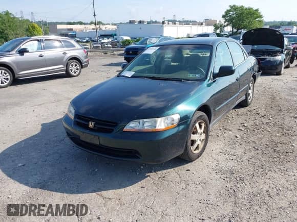 2000 Honda Accord SE с VIN JHMCG6697YC014133, выставлен на аукционе IAAI как лот 42682048 с пробегом 102 485 миль миль и . История ставок и продаж доступна на DreamBid. Изображение 17.