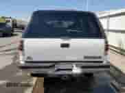 1997 Chevrolet Tahoe с VIN 1GNEK13R6VJ351228, выставлен на аукционе Copart как лот 62229284 с пробегом 171 043 миль миль и Списание • Salvage title. История ставок и продаж доступна на DreamBid. Изображение 6.