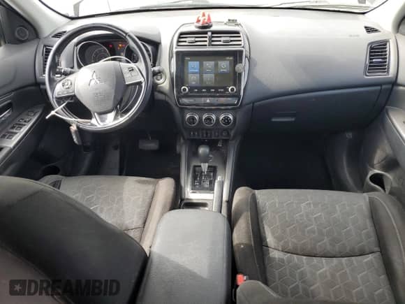 2021 Mitsubishi Outlander ES z VIN JA4ARUAU7MU005708, wystawiony jako Copart lot #80454945 z przebiegiem 59 245 mil mil oraz Szkoda całkowita • Salvage title. Historia ofert i sprzedaży dostępna na DreamBid. Obrazek 8.