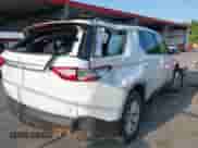 2019 Chevrolet Traverse LT Cloth z VIN 1GNEVGKW8KJ228639, wystawiony jako IAAI lot #42388340 z przebiegiem Nie podano mil oraz . Historia ofert i sprzedaży dostępna na DreamBid. Obrazek 4.