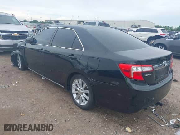 2014 Toyota Camry LE z VIN 4T1BD1FK5EU104233, wystawiony jako IAAI lot #42582088 z przebiegiem 175 975 mil mil oraz . Historia ofert i sprzedaży dostępna na DreamBid. Obrazek 3.