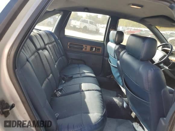 1992 Chevrolet Caprice с VIN 1G1BN53E5NW117035, выставлен на аукционе Copart как лот 74152744 с пробегом 88 812 миль миль и Чистый • Clean title. История ставок и продаж доступна на DreamBid. Изображение 10.