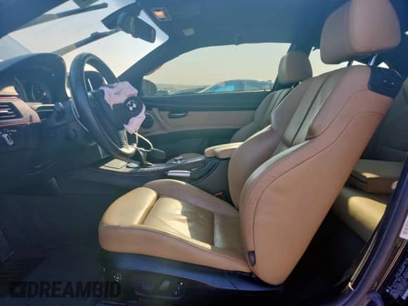 2009 BMW M3 z VIN WBSWD935X9PY43629, wystawiony jako Copart lot #80901795 z przebiegiem 83 769 mil mil oraz Szkoda całkowita • Salvage title. Historia ofert i sprzedaży dostępna na DreamBid. Obrazek 7.