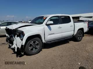 2017 Toyota Tacoma SR5 with VIN 3TMCZ5AN4HM044439, listed as a Copart auction lot 71129045 with 85,392 mi miles and Salvage title. Bid and sale history available at DreamBid. Image 1.