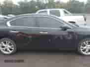 2014 Nissan Maxima S z VIN 1N4AA5AP9EC905908, wystawiony jako IAAI lot #43253021 z przebiegiem 118 012 mil mil oraz . Historia ofert i sprzedaży dostępna na DreamBid. Obrazek 13.