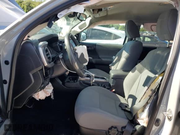 2019 Toyota Tacoma TRD Off Road z VIN 3TMCZ5ANXKM250954, wystawiony jako Copart lot #65703125 z przebiegiem 53 473 mil mil oraz Szkoda całkowita • Salvage title. Historia ofert i sprzedaży dostępna na DreamBid. Obrazek 7.