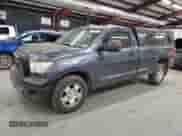 2007 Toyota Tundra с VIN 5TFMV52137X002994, выставлен на аукционе Copart как лот 90799685 с пробегом 252 991 миль миль и Чистый • Clean title. История ставок и продаж доступна на DreamBid. Изображение 1.