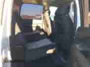 2007 Chevrolet Silverado 1500 Work Truck z VIN 3GCEC13C87G549055, wystawiony jako IAAI lot #43581764 z przebiegiem 120 430 mil mil oraz . Historia ofert i sprzedaży dostępna na DreamBid. Obrazek 8.