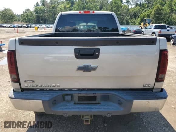 2009 Chevrolet Silverado 1500 LTZ с VIN 1GCEK39039Z208158, выставлен на аукционе Copart как лот 69484225 с пробегом 177 660 миль миль и Списание • Salvage title. История ставок и продаж доступна на DreamBid. Изображение 6.
