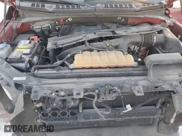 2016 Ford F-150 XL z VIN 1FTEW1CPXGKE04294, wystawiony jako Copart lot #86865785 z przebiegiem 174 315 mil mil oraz Szkoda całkowita • Salvage title. Historia ofert i sprzedaży dostępna na DreamBid. Obrazek 11.