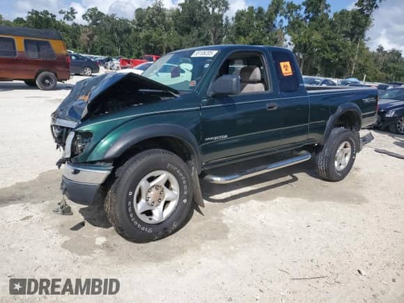 2004 Toyota Tacoma PreRunner with VIN 5TESN92N54Z322226, listed as a Copart auction lot 85106205 with 325,777 mi miles and Salvage title. Bid and sale history available at DreamBid. Image 1.