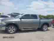 2009 Dodge 1500 Sport z VIN 1D3HB13T69S707136, wystawiony jako IAAI lot #42097111 z przebiegiem 253 241 mil mil oraz . Historia ofert i sprzedaży dostępna na DreamBid. Obrazek 14.