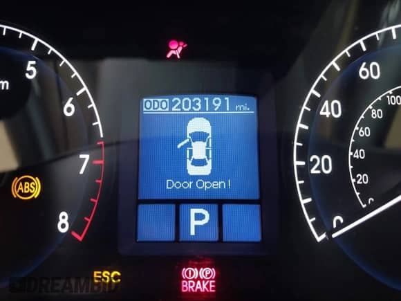 2010 Hyundai Genesis with VIN KMHGC4DE9AU105001, listed as a IAAI auction lot 41892564 with 203,191 mi miles and . Bid and sale history available at DreamBid. Image 15.