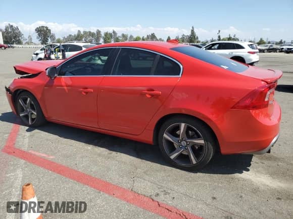 2012 Volvo S60 T6 с VIN YV1902FH2C2085183, выставлен на аукционе Copart как лот 70185745 с пробегом 110 477 миль миль и Списание • Salvage title. История ставок и продаж доступна на DreamBid. Изображение 2.