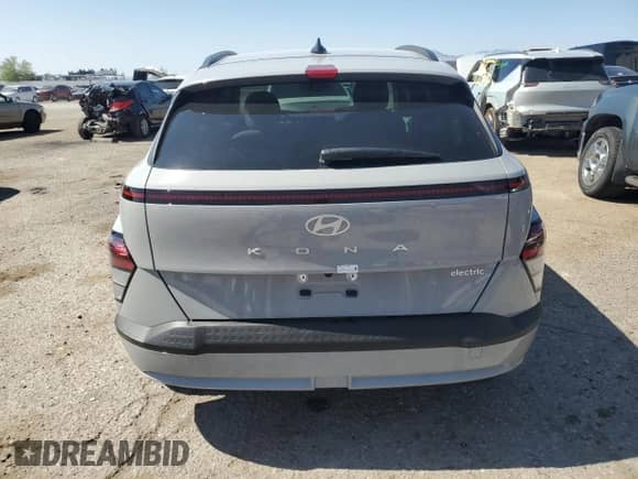 2025 Hyundai Kona SEL с VIN KM8HC3A60SU018407, выставлен на аукционе Copart как лот 60463595 с пробегом 3 671 миль миль и Списание • Salvage title. История ставок и продаж доступна на DreamBid. Изображение 6.