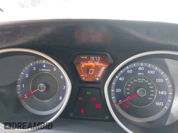 2013 Hyundai Elantra SE z VIN KMHDH6AE9DU002427, wystawiony jako IAAI lot #42864799 z przebiegiem 92 146 mil mil oraz . Historia ofert i sprzedaży dostępna na DreamBid. Obrazek 7.