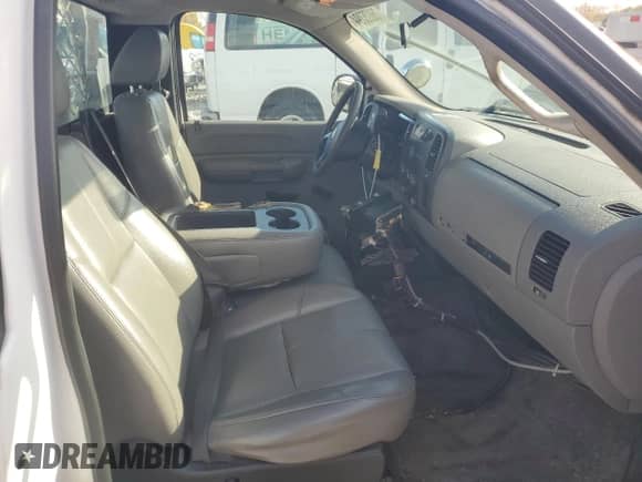 2007 Chevrolet Silverado 1500 с VIN 1GCEC14J87E579287, выставлен на аукционе Copart как лот 75825394 с пробегом 210 765 миль миль и Чистый • Clean title. История ставок и продаж доступна на DreamBid. Изображение 10.