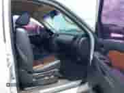 2008 Chevrolet Tahoe 1LT с VIN 1GNFC13028R110971, выставлен на аукционе IAAI как лот 42509673 с пробегом 212 858 миль миль и . История ставок и продаж доступна на DreamBid. Изображение 5.