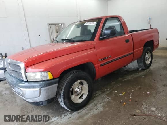 2001 Dodge 1500 with VIN 1B7HC16Y61S257893, listed as a Copart auction lot 62213725 with 179,357 mi miles and Salvage title. Bid and sale history available at DreamBid. Image 1.