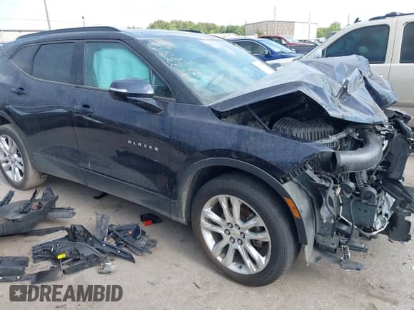 2020 Chevrolet Blazer LT with VIN 3GNKBDRS3LS555625, listed as a IAAI auction lot 42346660 with 68,087 mi miles and . Bid and sale history available at DreamBid. Image 1.