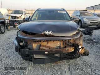 2024 Hyundai Kona SEL с VIN KM8HBCAB1RU104528, выставлен на аукционе Copart как лот 68905314 с пробегом 4 373 миль миль и Списание • Salvage title. История ставок и продаж доступна на DreamBid. Изображение 5.