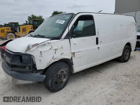 2008 Chevrolet Express Cargo z VIN 1GCFG15XX81193703, wystawiony jako Copart lot #48058194 z przebiegiem 243 648 mil mil oraz Szkoda całkowita • Salvage title. Historia ofert i sprzedaży dostępna na DreamBid. Obrazek 1.