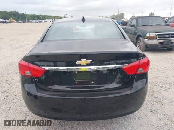 2020 Chevrolet Impala LT z VIN 1G11Z5S33LU113915, wystawiony jako IAAI lot #43042367 z przebiegiem 136 418 mil mil oraz . Historia ofert i sprzedaży dostępna na DreamBid. Obrazek 17.