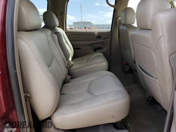 2004 Chevrolet Suburban LT с VIN 1GNFK16Z34J235192, выставлен на аукционе Copart как лот 75433094 с пробегом 268 275 миль миль и Списание • Salvage title. История ставок и продаж доступна на DreamBid. Изображение 12.