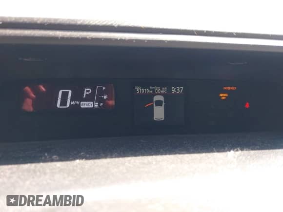 2016 Toyota Prius One z VIN JTDKDTB32G1127732, wystawiony jako IAAI lot #42254939 z przebiegiem 51 919 mil mil oraz . Historia ofert i sprzedaży dostępna na DreamBid. Obrazek 7.