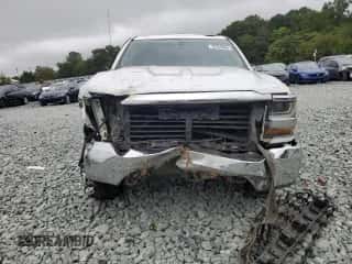 2018 Chevrolet Silverado 1500 LT z VIN 1GCVKREC7JZ151048, wystawiony jako Copart lot #80355965 z przebiegiem 63 922 mil mil oraz Szkoda całkowita • Salvage title. Historia ofert i sprzedaży dostępna na DreamBid. Obrazek 5.