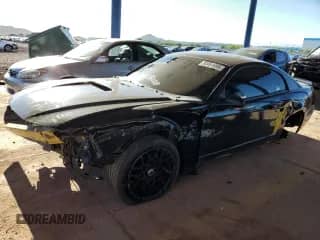 2001 Ford Mustang GT Deluxe с VIN 1FAFP42X41F232564, выставлен на аукционе Copart как лот 80481695 с пробегом 195 786 миль миль и Списание • Salvage title. История ставок и продаж доступна на DreamBid. Изображение 1.