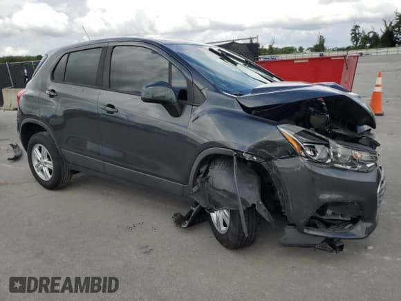 2019 Chevrolet Trax LS with VIN 3GNCJKSBXKL189192, listed as a Copart auction lot 85886185 with 41,464 mi miles and Non repairable. Bid and sale history available at DreamBid. Image 4.