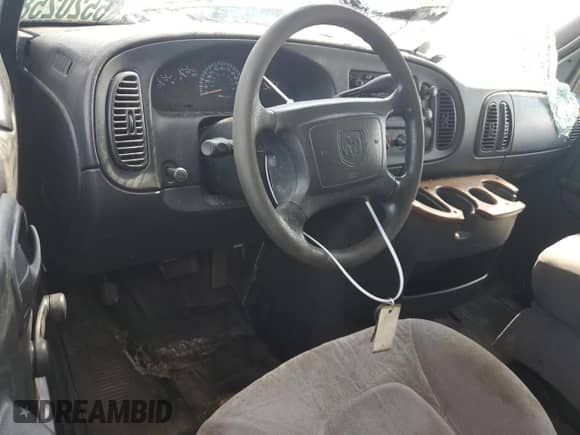 2002 Dodge Cargo with VIN 2B7HB11XX2K118749, listed as a Copart auction lot 55202584 with 169,160 mi miles and Clean title. Bid and sale history available at DreamBid. Image 8.