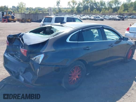 2018 Chevrolet Malibu LT z VIN 1G1ZD5ST3JF152636, wystawiony jako IAAI lot #43212615 z przebiegiem 135 976 mil mil oraz . Historia ofert i sprzedaży dostępna na DreamBid. Obrazek 4.