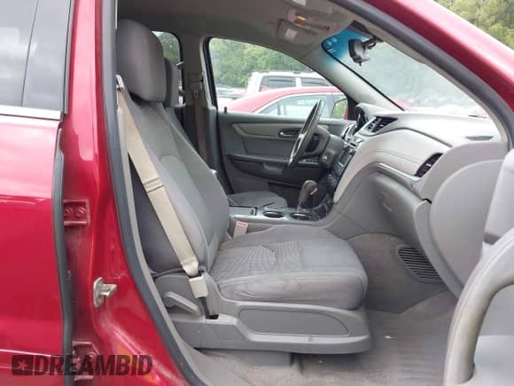 2014 Chevrolet Traverse LT с VIN 1GNKRGKD4EJ322401, выставлен на аукционе IAAI как лот 42860526 с пробегом 180 433 миль миль и . История ставок и продаж доступна на DreamBid. Изображение 5.