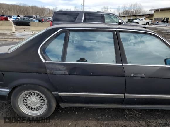 1992 BMW 7 Series with VIN WBAGC8315NDC80703, listed as a Copart auction lot 45935585 with Not provided miles and Clean title. Bid and sale history available at DreamBid. Image 10.