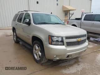 2013 Chevrolet Tahoe LTZ с VIN 1GNSCCE02DR266316, выставлен на аукционе IAAI как лот 42304929 с пробегом 212 673 миль миль и . История ставок и продаж доступна на DreamBid. Изображение 1.