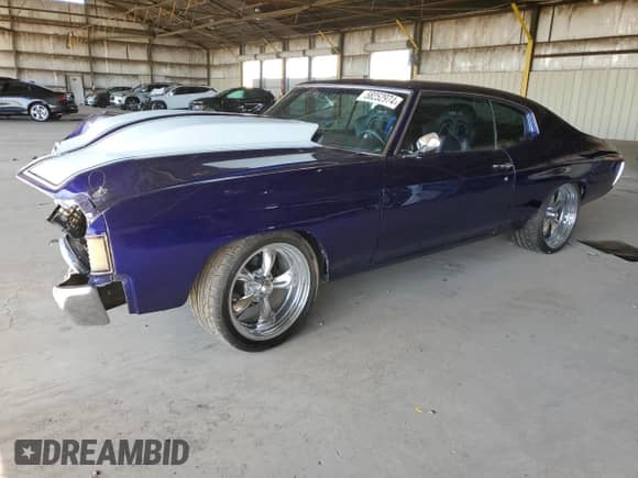 1972 Chevrolet Chevelle with VIN 1D37D2L561481, listed as a Copart auction lot 58252974 with 2,004 mi miles and Salvage title. Bid and sale history available at DreamBid. Image 1.
