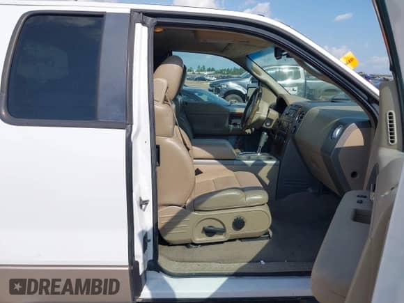 2007 Ford F-150 XL with VIN 1FTPX12V87FA59006, listed as a IAAI auction lot 43199548 with 206,620 mi miles and . Bid and sale history available at DreamBid. Image 5.