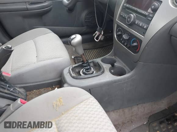 2006 Saturn ION z VIN 1G8AZ55F26Z210893, wystawiony jako IAAI lot #41468528 z przebiegiem 270 571 mil mil oraz . Historia ofert i sprzedaży dostępna na DreamBid. Obrazek 14.