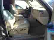 2003 Chevrolet Tahoe LT с VIN 1GNEK13Z53R205868, выставлен на аукционе IAAI как лот 41897860 с пробегом 191 076 миль миль и . История ставок и продаж доступна на DreamBid. Изображение 5.