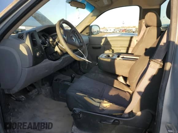 2013 Chevrolet Silverado 2500HD Work Truck с VIN 1GC0KVCG1DF226664, выставлен на аукционе Copart как лот 86743054 с пробегом 191 321 миль миль и Списание • Salvage title. История ставок и продаж доступна на DreamBid. Изображение 7.