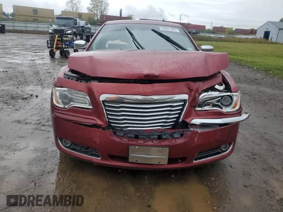 2013 Chrysler 300 C с VIN 2C3CCAET6DH632388, выставлен на аукционе Copart как лот 84001455 с пробегом 122 899 миль миль и Списание • Salvage title. История ставок и продаж доступна на DreamBid. Изображение 5.