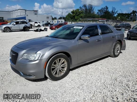 2016 Chrysler 300 C z VIN 2C3CCAEG3GH198065, wystawiony jako Copart lot #89808475 z przebiegiem 126 981 mil mil oraz Szkoda całkowita • Salvage title. Historia ofert i sprzedaży dostępna na DreamBid. Obrazek 1.